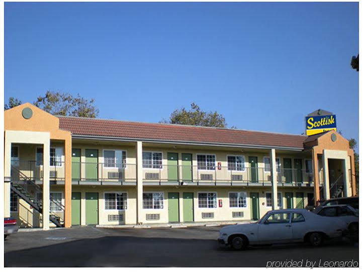 Hotel Whittier, Ca I-605 Екстериор снимка