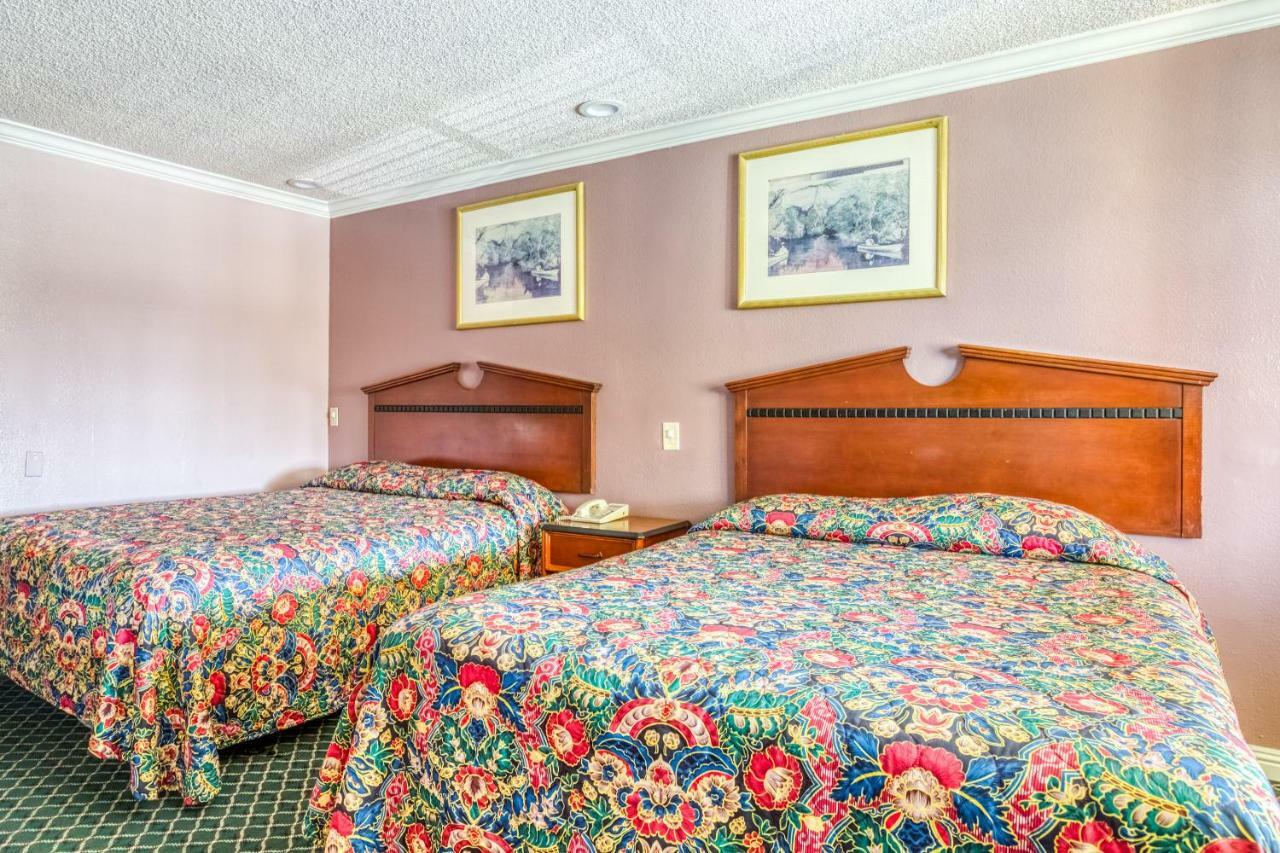 Hotel Whittier, Ca I-605 Екстериор снимка