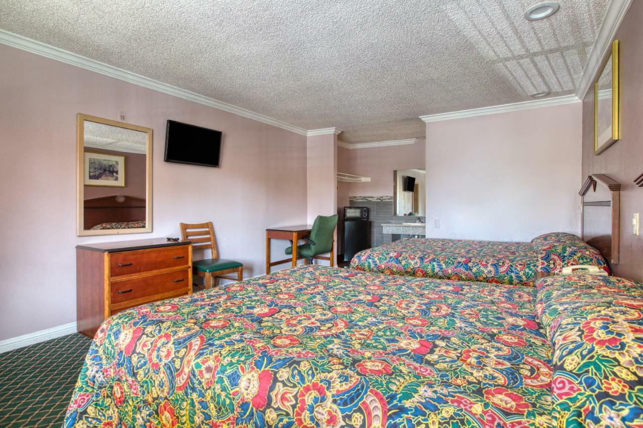 Hotel Whittier, Ca I-605 Екстериор снимка